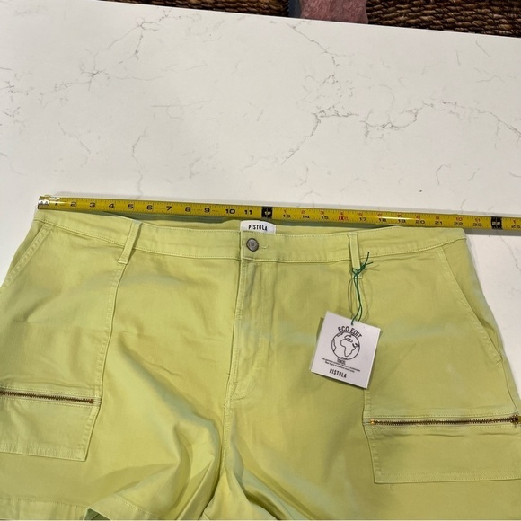 NWT Pistola Stretch Zipper Jeans Shorts in Limeade 24W - Picture 11 of 13